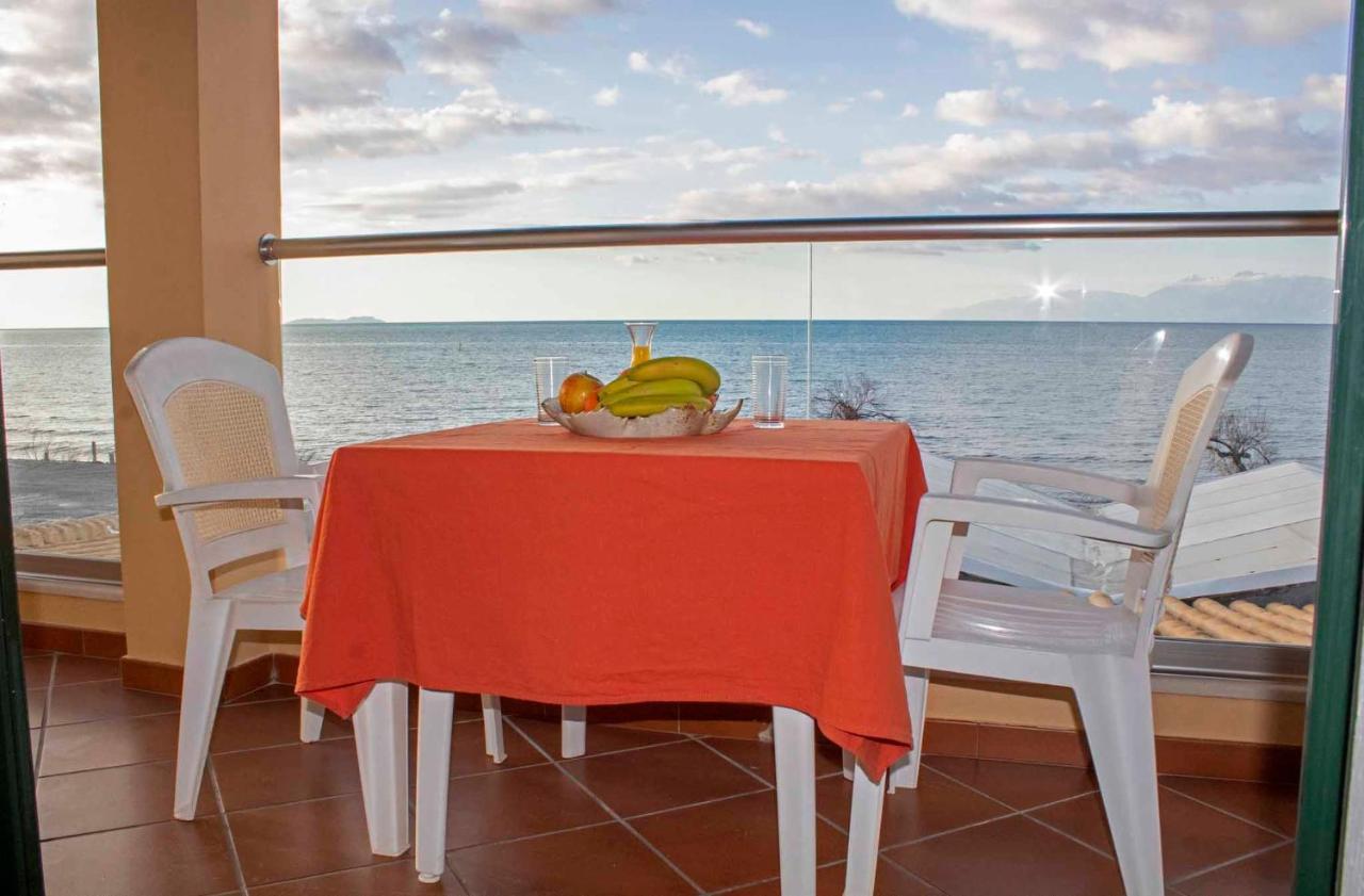 Apartment Frosos Beachfront Maisonette Acharavi