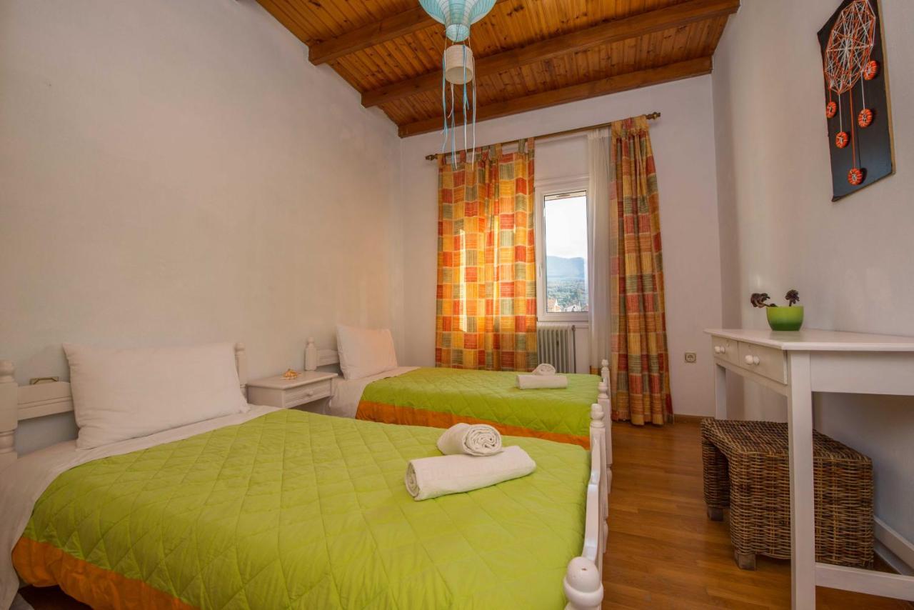 Frosos Beachfront Maisonette Acharavi